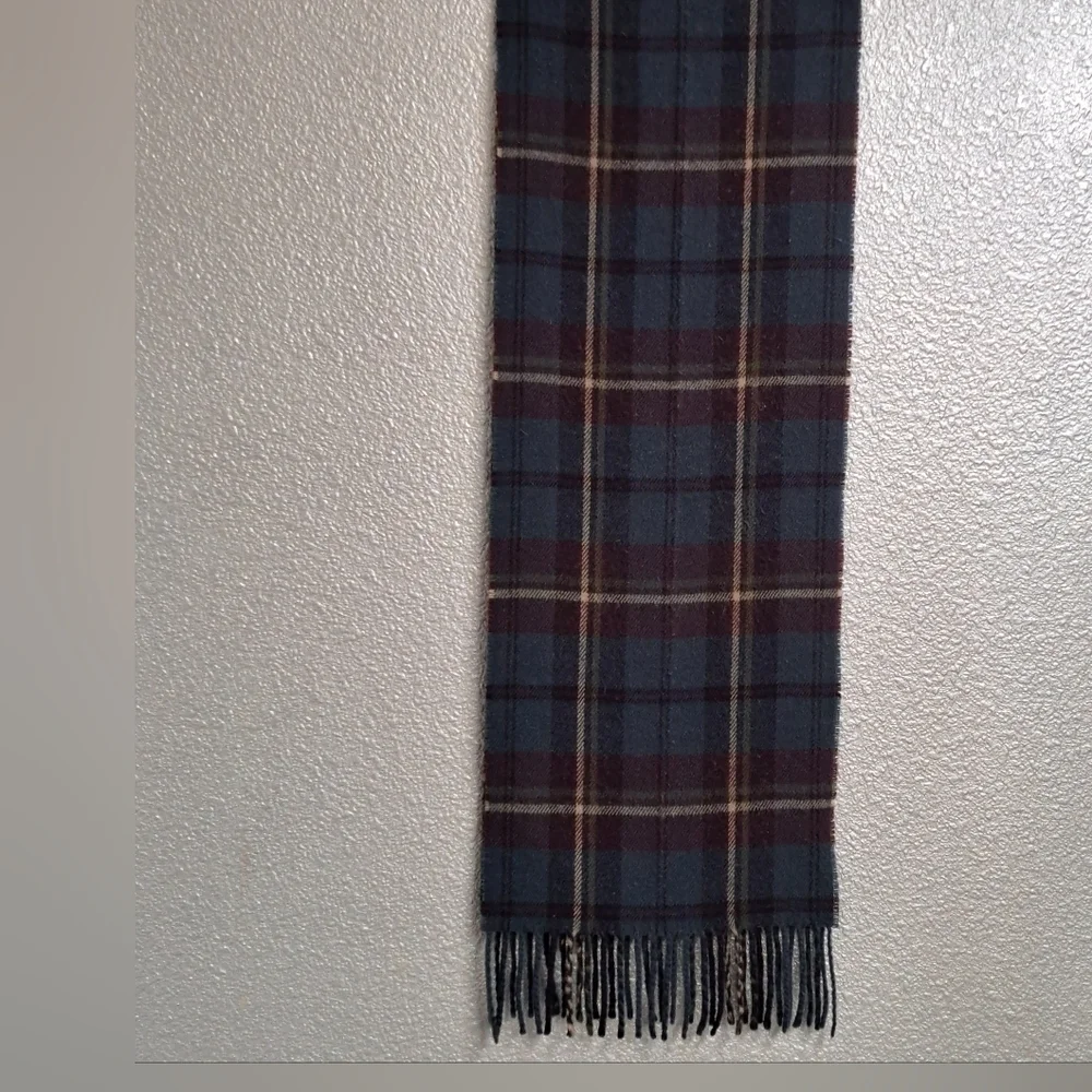 Green & Blue Plaid Men's Scarf   Size 9